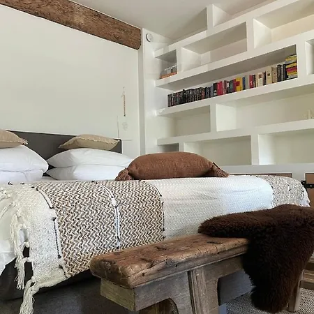 فندق مبيت وإفطار No. 42 Valkenburg aan de Geul